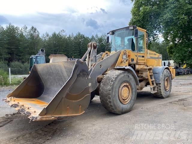 Volvo L 150 Gumikerekes homlokrakodók