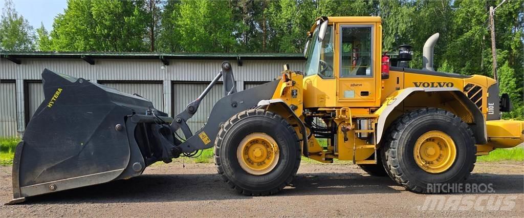 Volvo L110 E-4X4 Gumikerekes homlokrakodók