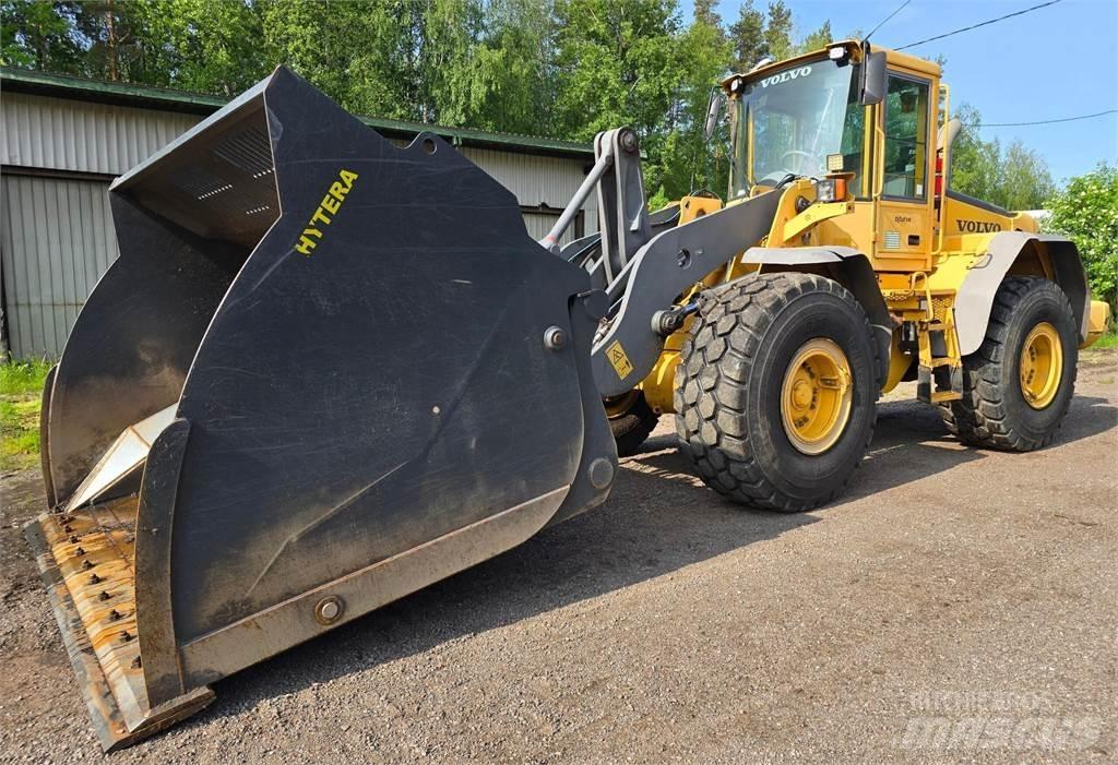 Volvo L110 E-4X4 Gumikerekes homlokrakodók