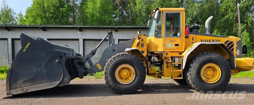 Volvo L110 E-4X4 Gumikerekes homlokrakodók