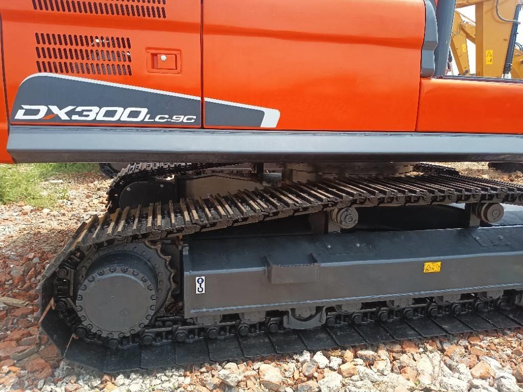 Doosan DX300LC Lánctalpas kotrók