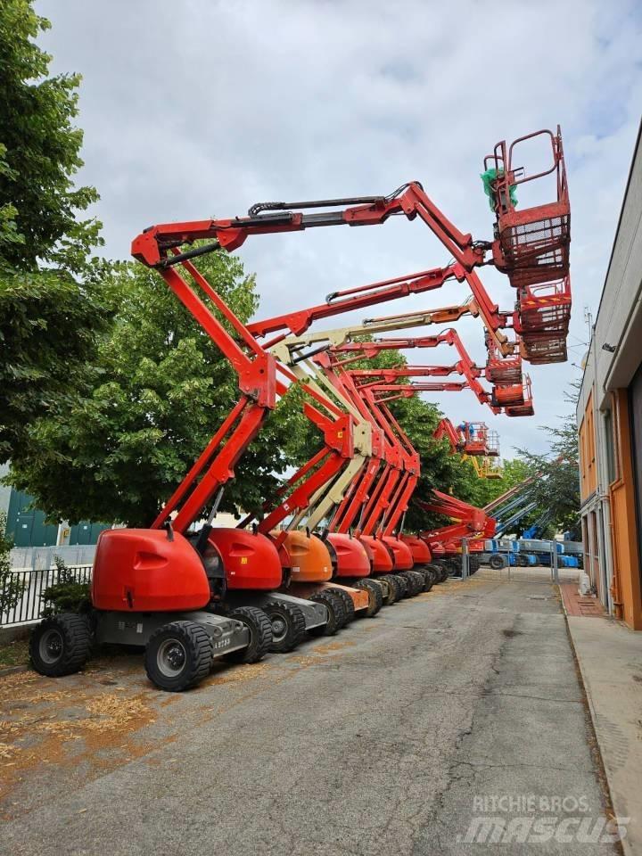 JLG 450 AJ Karos emelők
