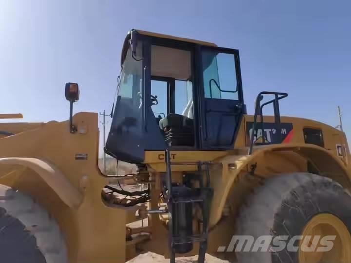 CAT 966 H Gumikerekes homlokrakodók