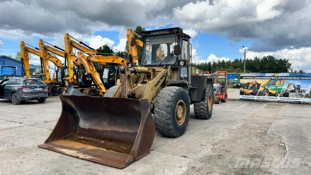 Hanomag 50 E Gumikerekes homlokrakodók
