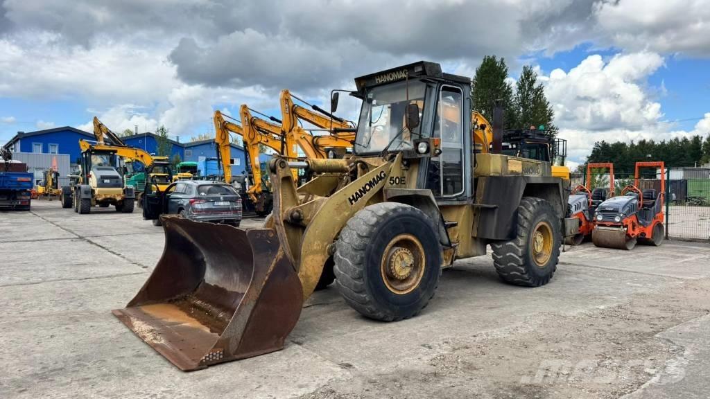 Hanomag 50 E Gumikerekes homlokrakodók