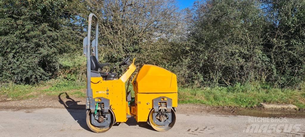 Terex TV800 Roller Ikerdobos hengerek