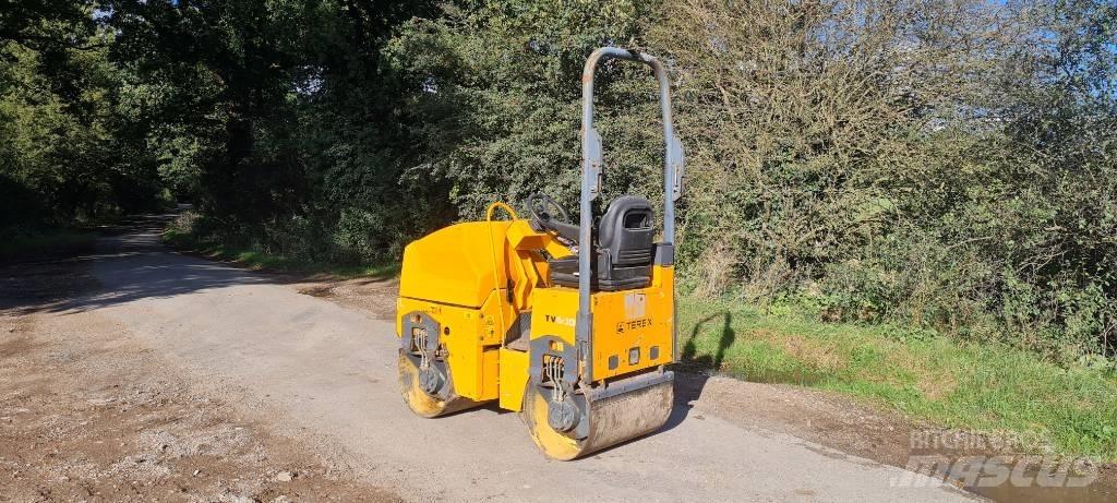Terex TV800 Roller Ikerdobos hengerek