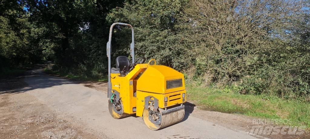 Terex TV800 Roller Ikerdobos hengerek