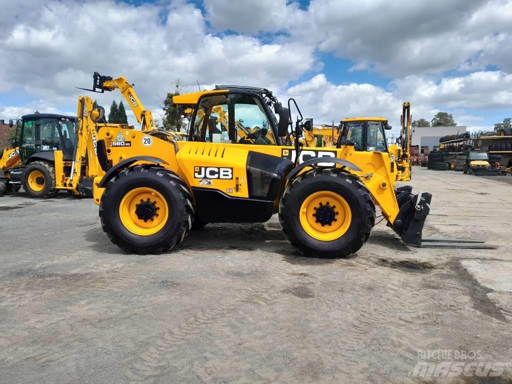 JCB 560-80 WM Teleszkópos gumikerekes rakodók
