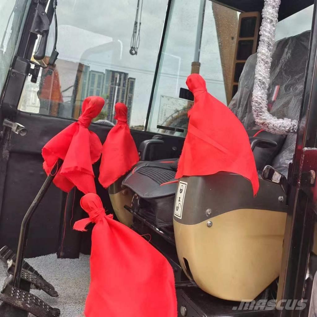 CAT 306D Mini kotrók < 7t