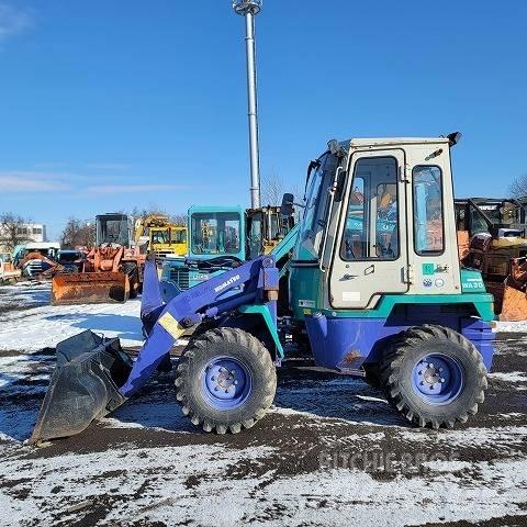 Komatsu WA30-5E0 Gumikerekes homlokrakodók