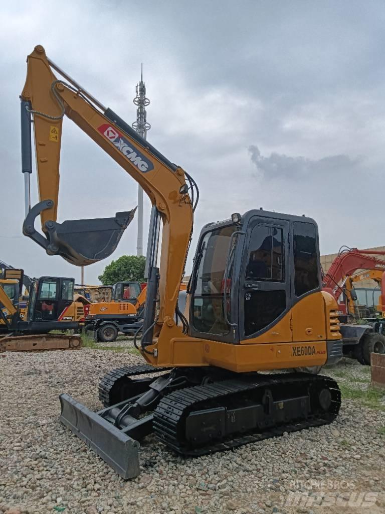 XCMG XE 60 DA Mini kotrók < 7t