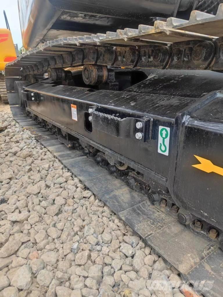 Sany SY 135 C Lánctalpas kotrók