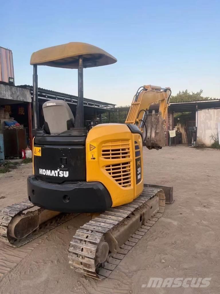 Komatsu PC30 MR Mini kotrók < 7t