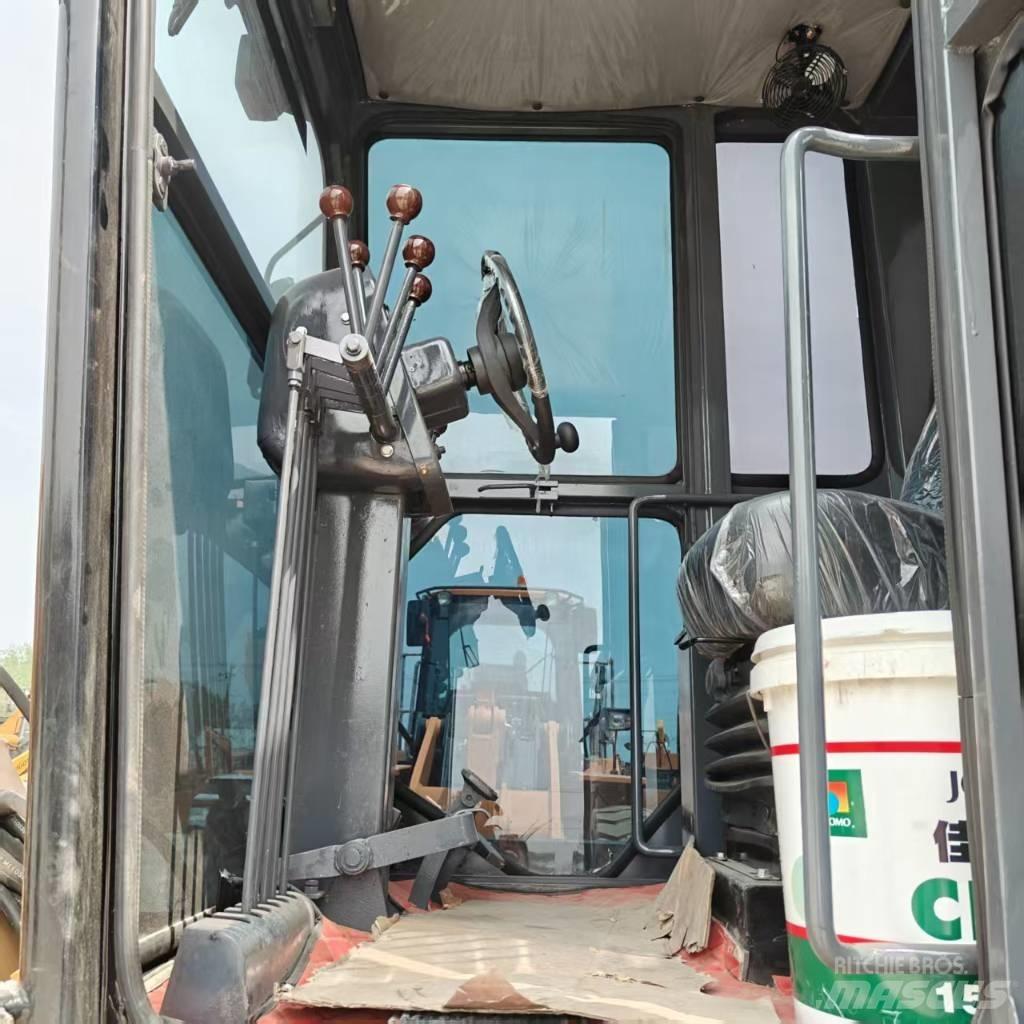 CAT 140 H Lánctalpas kotrók