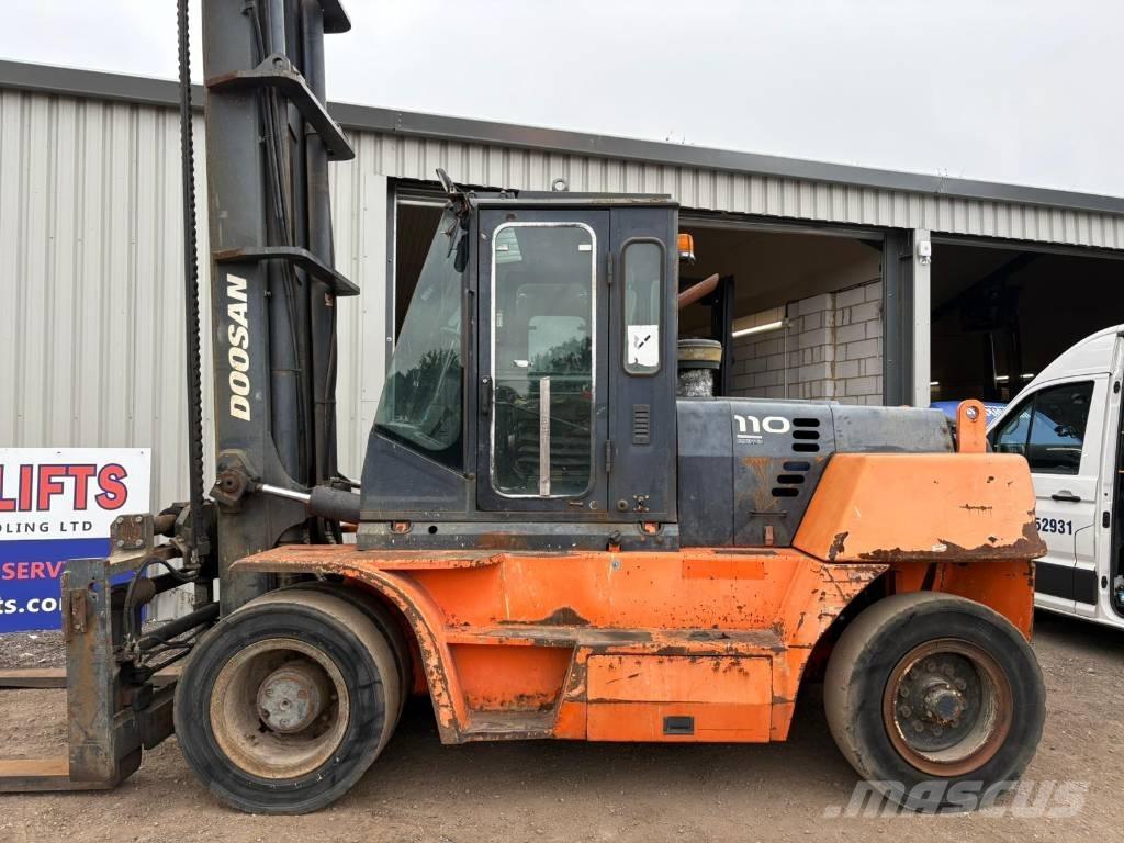 Doosan D 110 S-5 Dízel targoncák