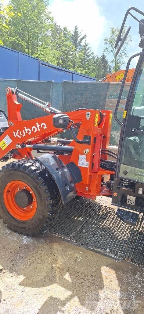 Kubota R 070 Gumikerekes homlokrakodók