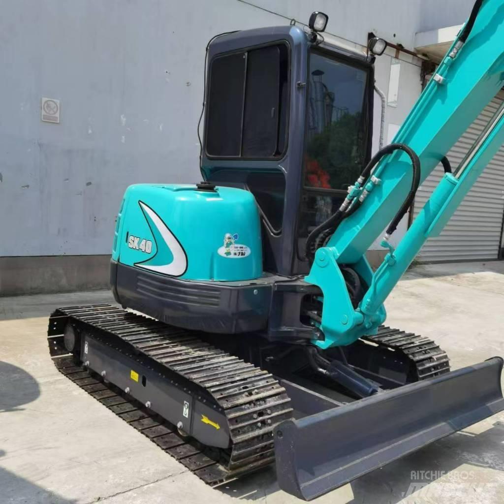 Kobelco SK 40 Mini kotrók < 7t