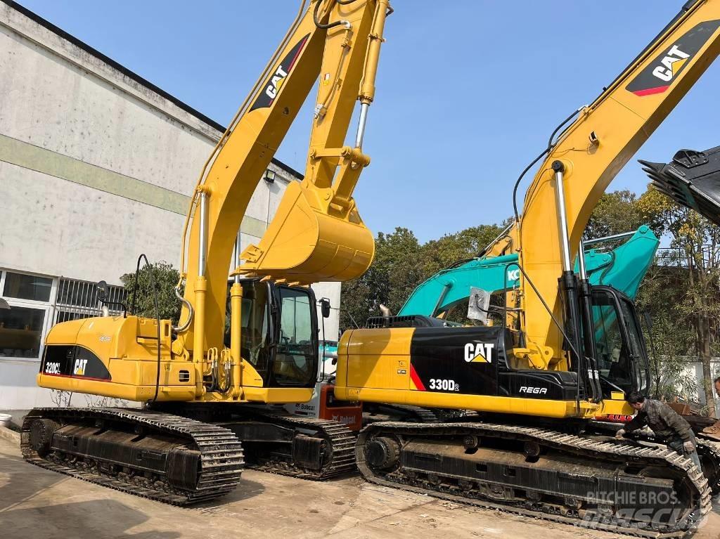 CAT 330 D L Lánctalpas kotrók