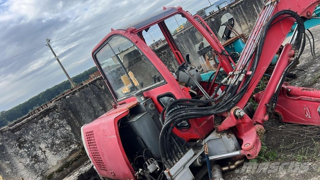 Neuson 5002 Lánctalpak, láncok és futóművek