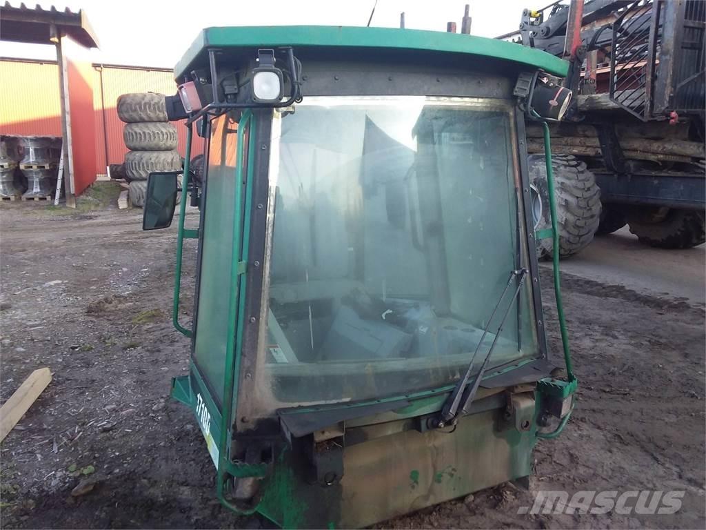 Timberjack 1710d Vezetőfülke és belső tartozékok