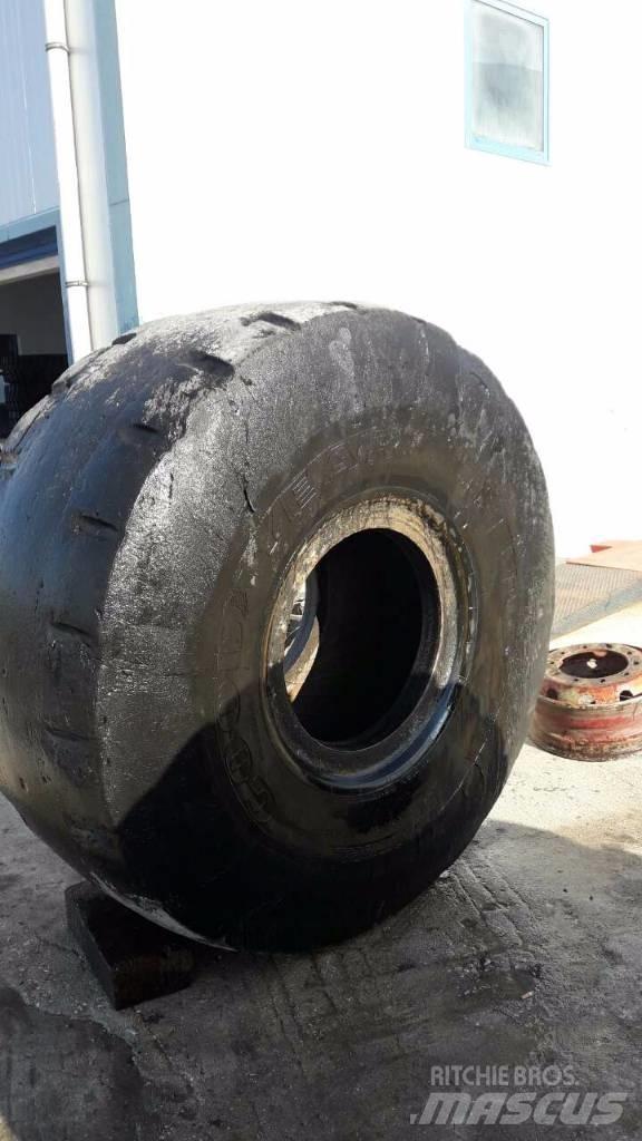 Goodyear 29,5R25 Gumiabroncsok, kerekek és felnik
