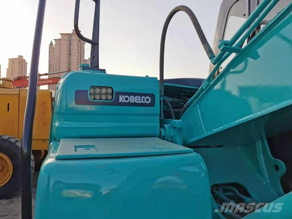 Kobelco SK 140 Lánctalpas kotrók