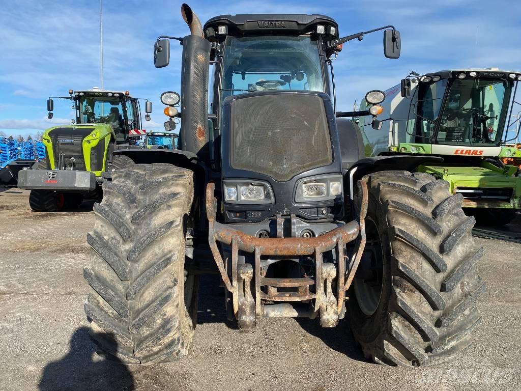 Valtra S 233 Traktorok