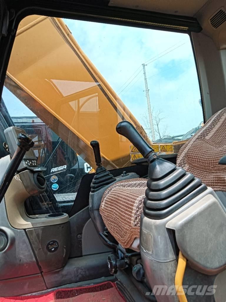 CAT 325 D Lánctalpas kotrók
