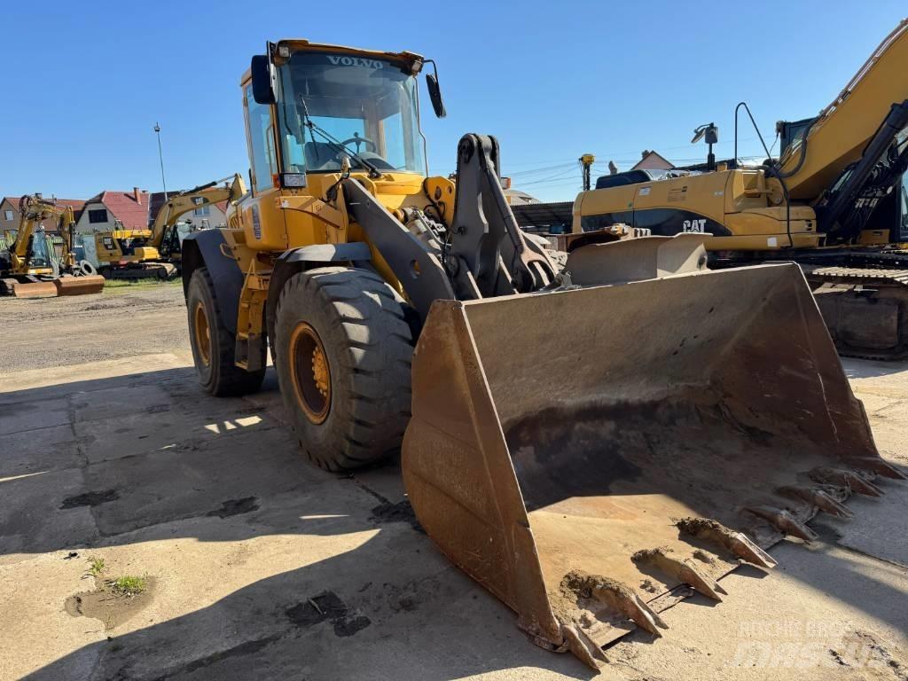 Volvo L 90 E Gumikerekes homlokrakodók