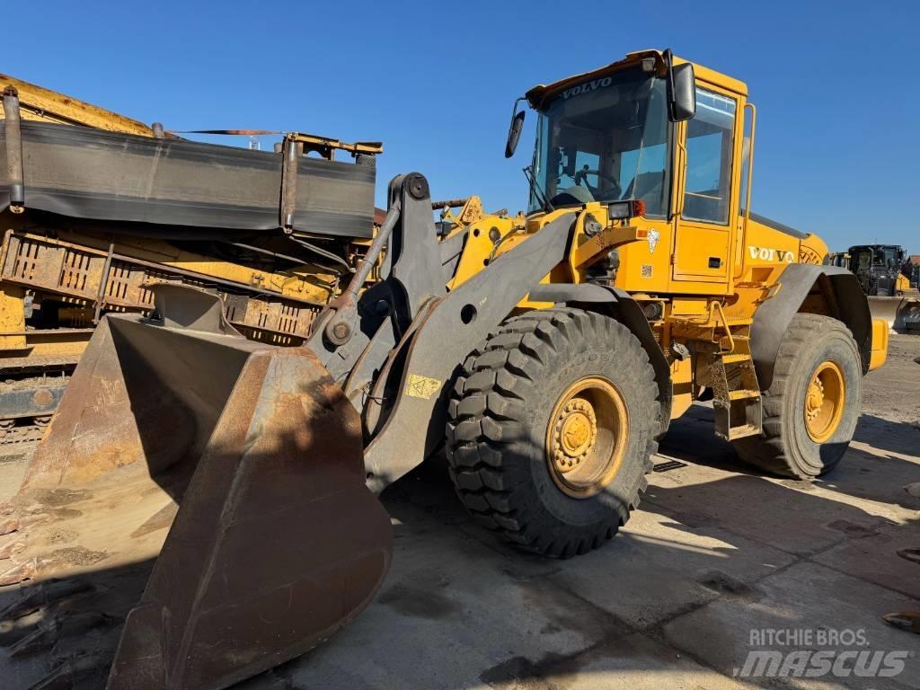 Volvo L 90 E Gumikerekes homlokrakodók