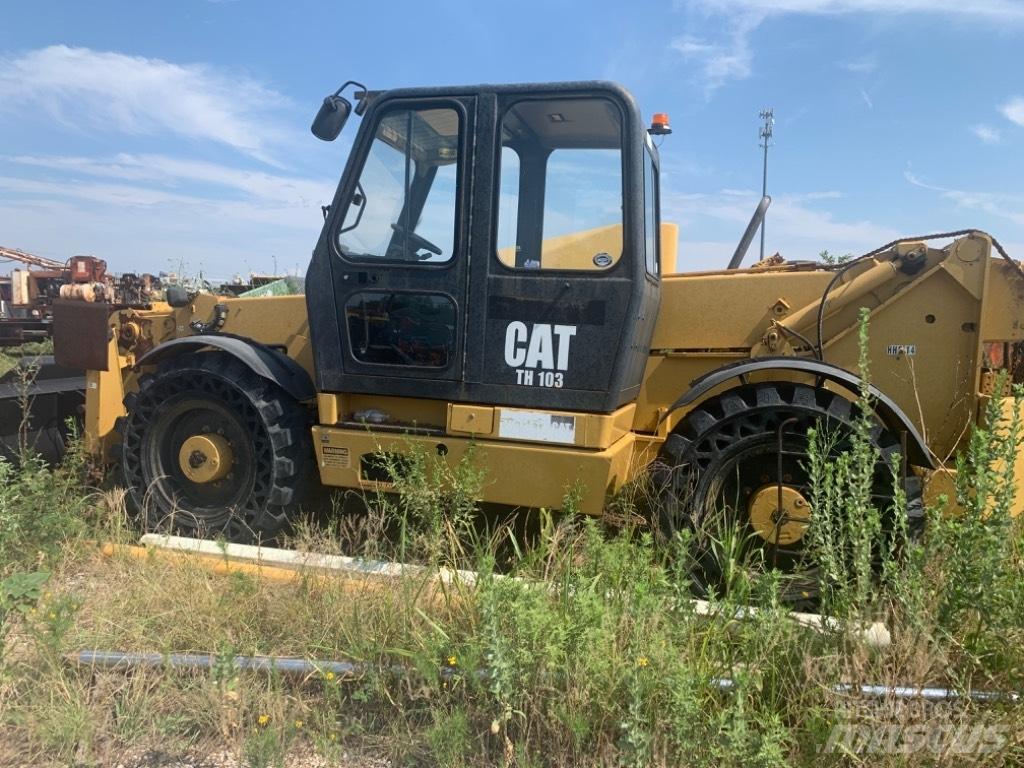 CAT TH 103 Teleszkópos rakodók