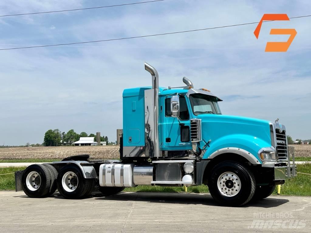 Mack Titan TD 713 Egyéb