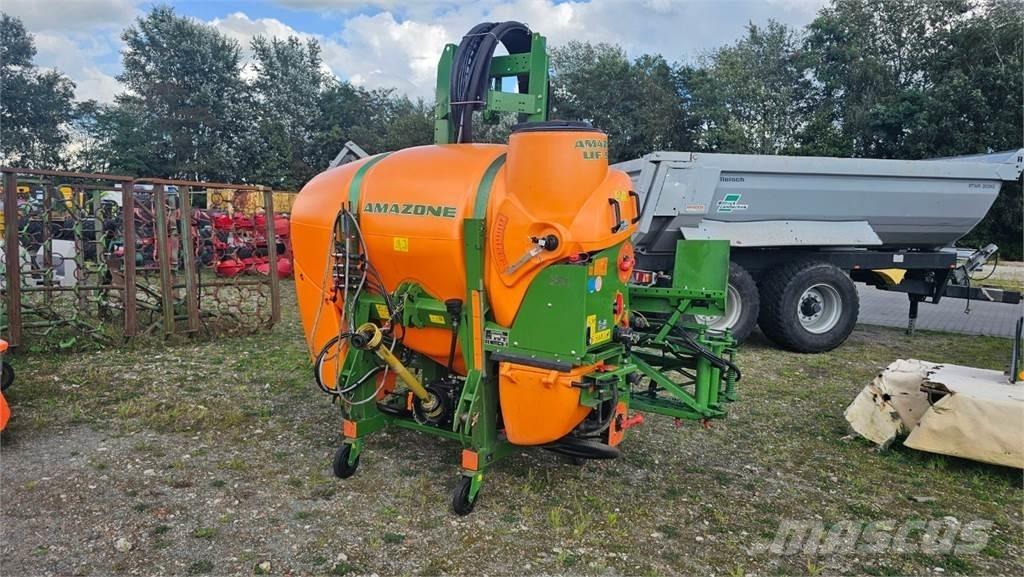 Amazone UF 901 Vontatott trágyaszórók