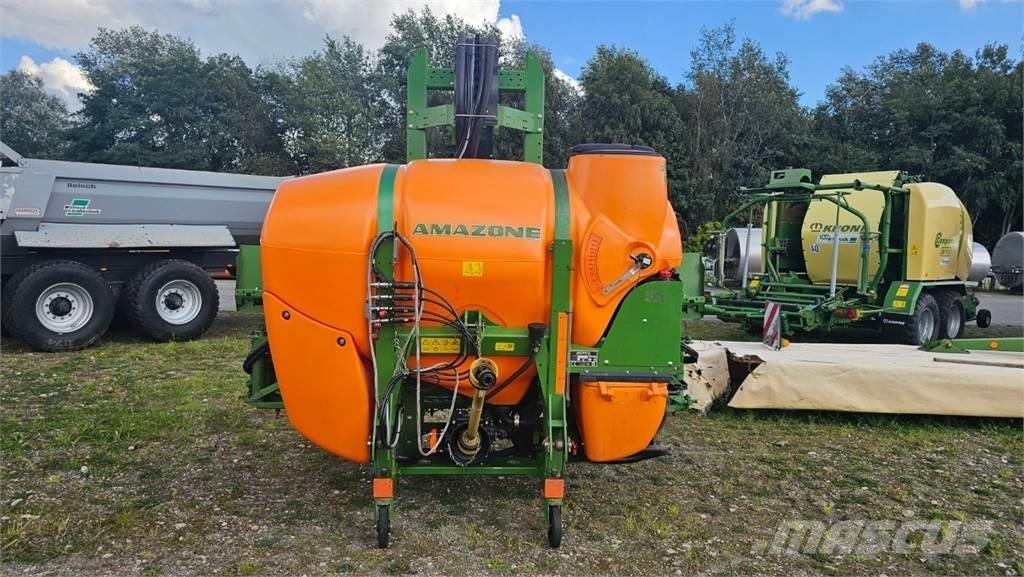 Amazone UF 901 Vontatott trágyaszórók