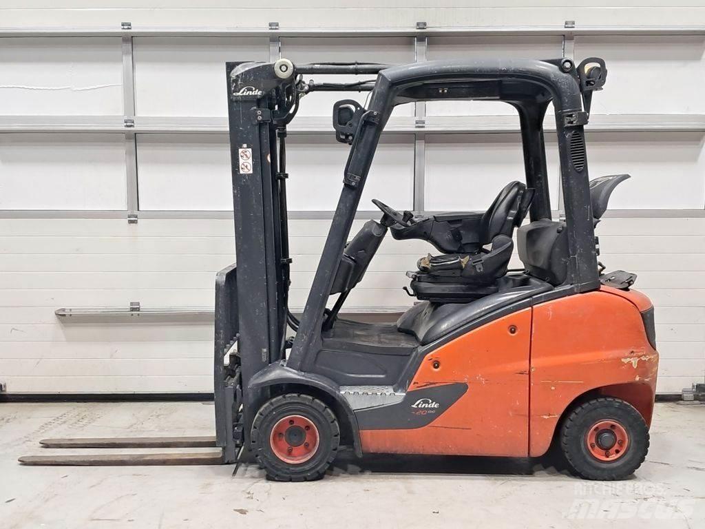 Linde H20T-01 Gázüzemű targoncák