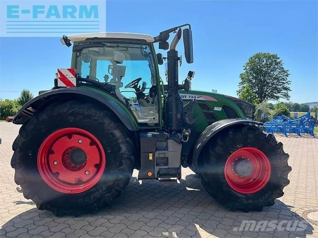 Fendt 724 vario s4 Traktorok