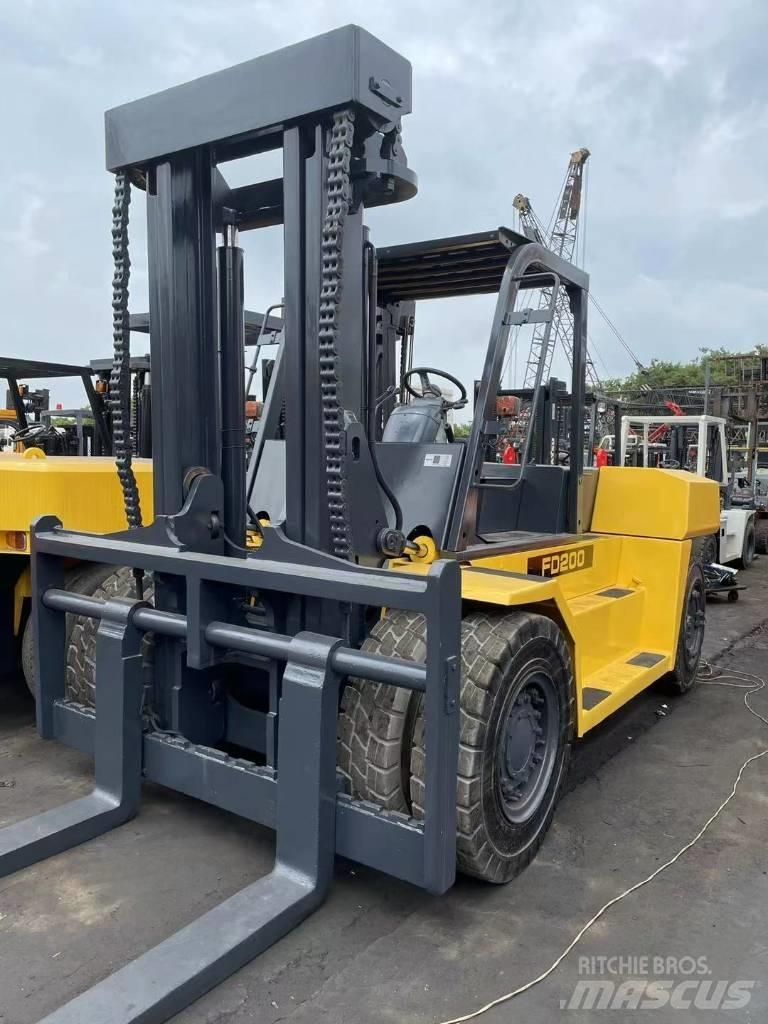 Komatsu 20 Ton Dízel targoncák