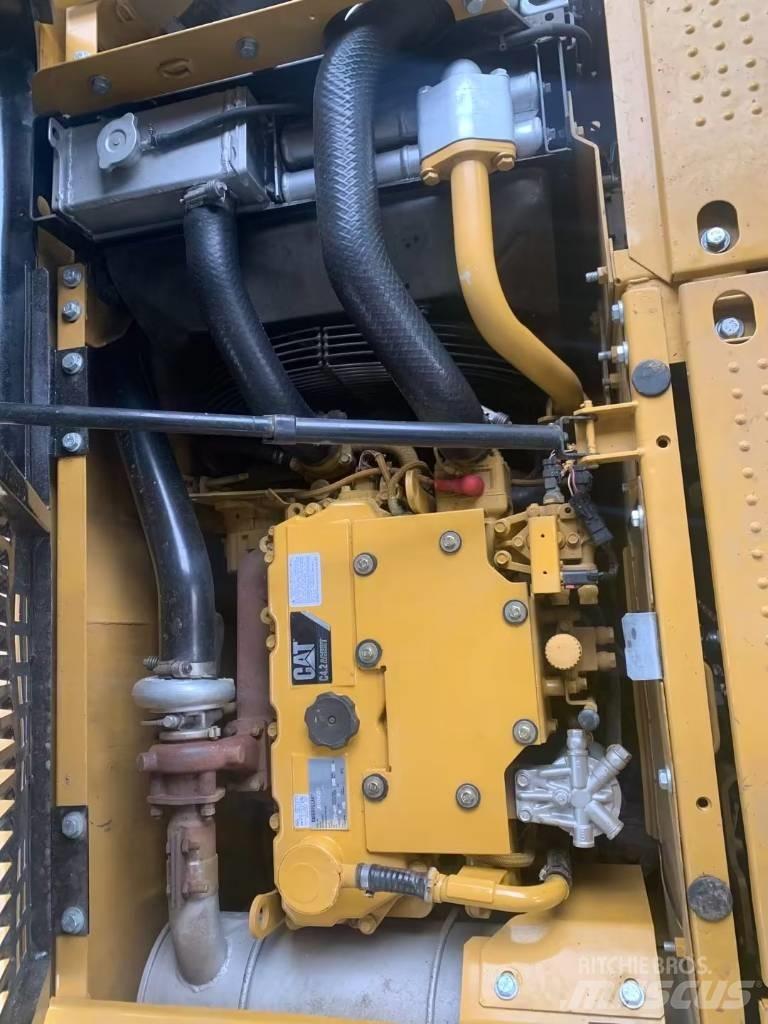 CAT 312 D Lánctalpas kotrók