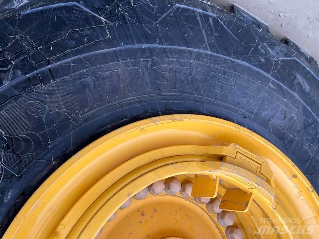 Volvo L250G Gumikerekes homlokrakodók