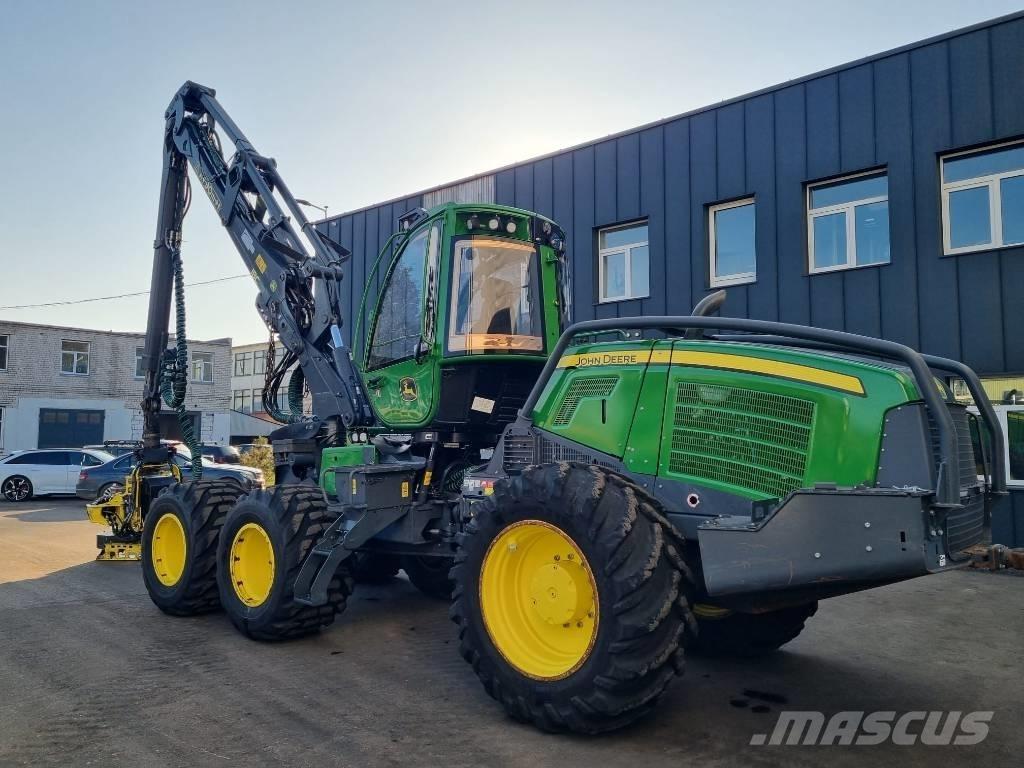John Deere 1170 G Betakarítók