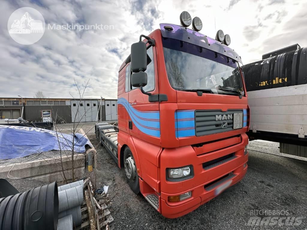 MAN TGX 28.530 LAXO Fülkés alváz