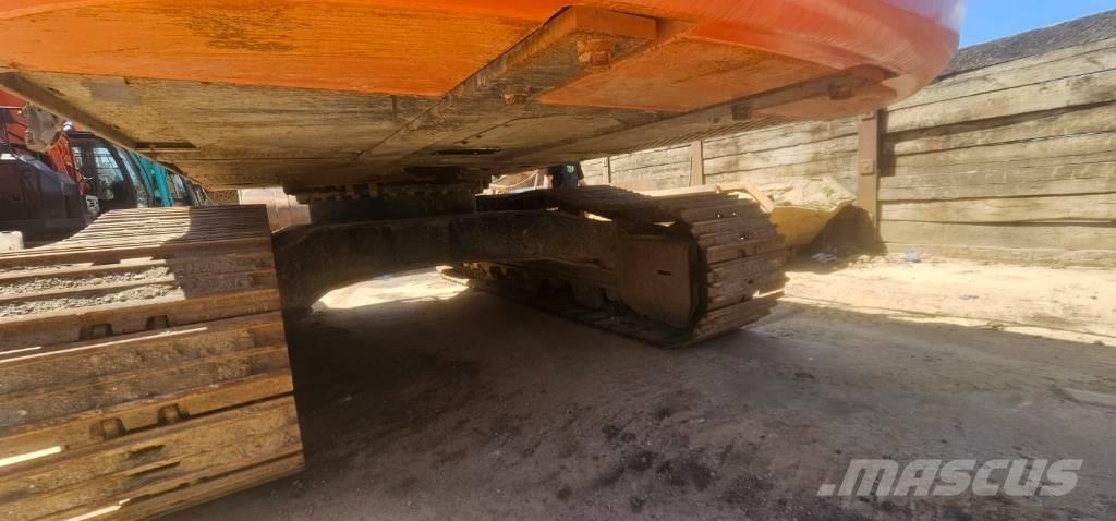 Hitachi ZX 350LCN-7 Lánctalpas kotrók