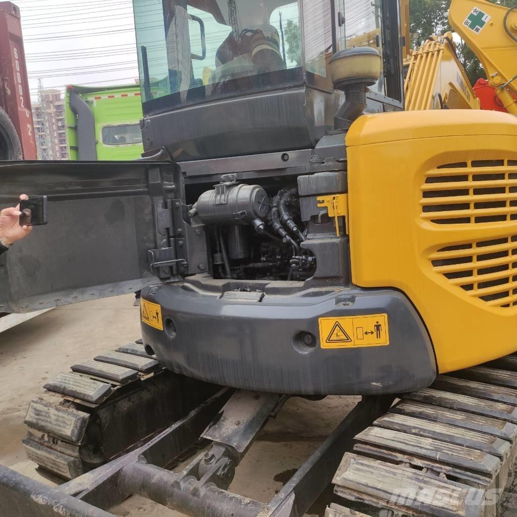 Komatsu PC 55 MR Mini kotrók < 7t