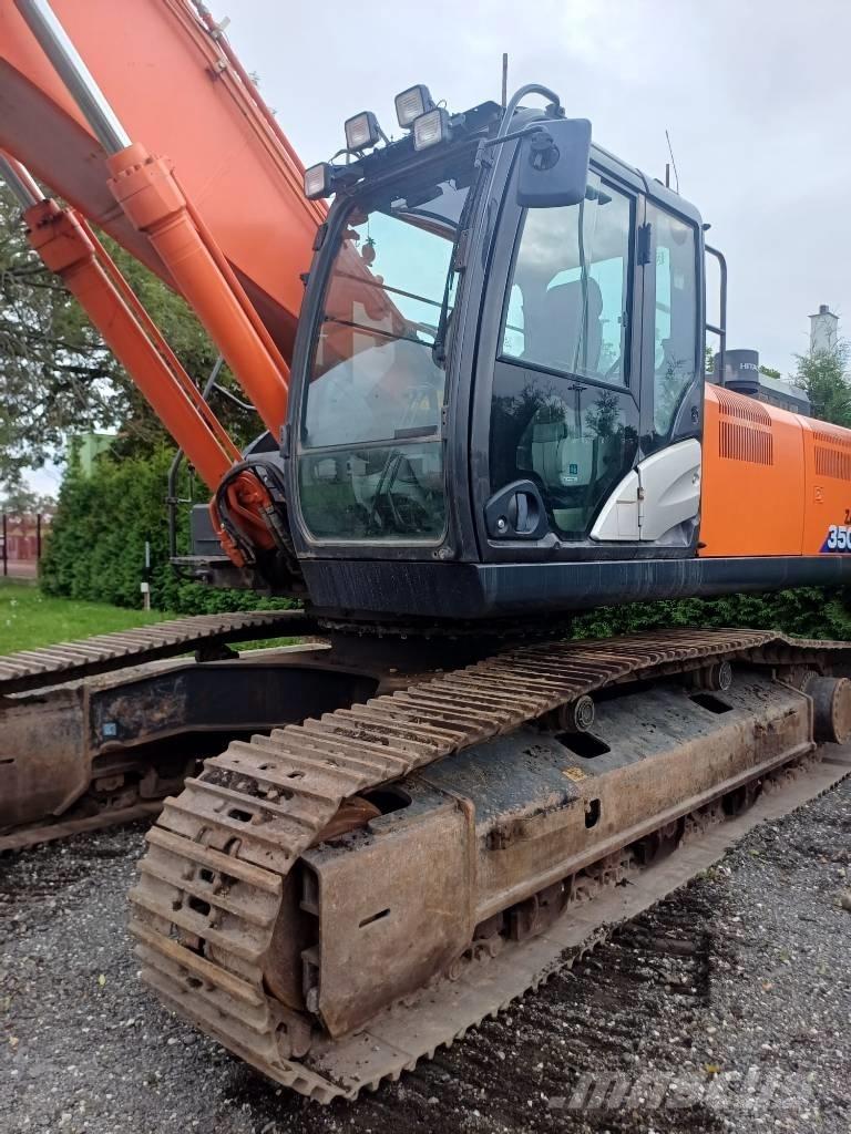 Hitachi ZX350 Gumikerekes homlokrakodók