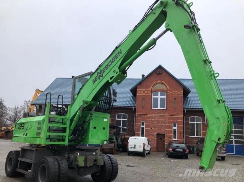 Sennebogen 723 Gumikerekes homlokrakodók