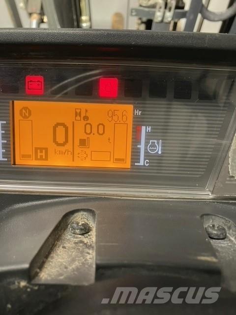 Mitsubishi FD25N3 Dízel targoncák