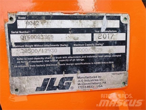 SkyTrak 8042 Teleszkópos rakodók