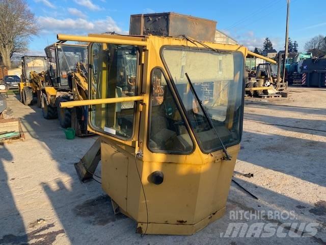 CAT 992 C Vezetőfülke és belső tartozékok
