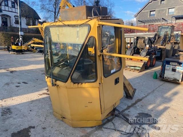 CAT 992 C Vezetőfülke és belső tartozékok